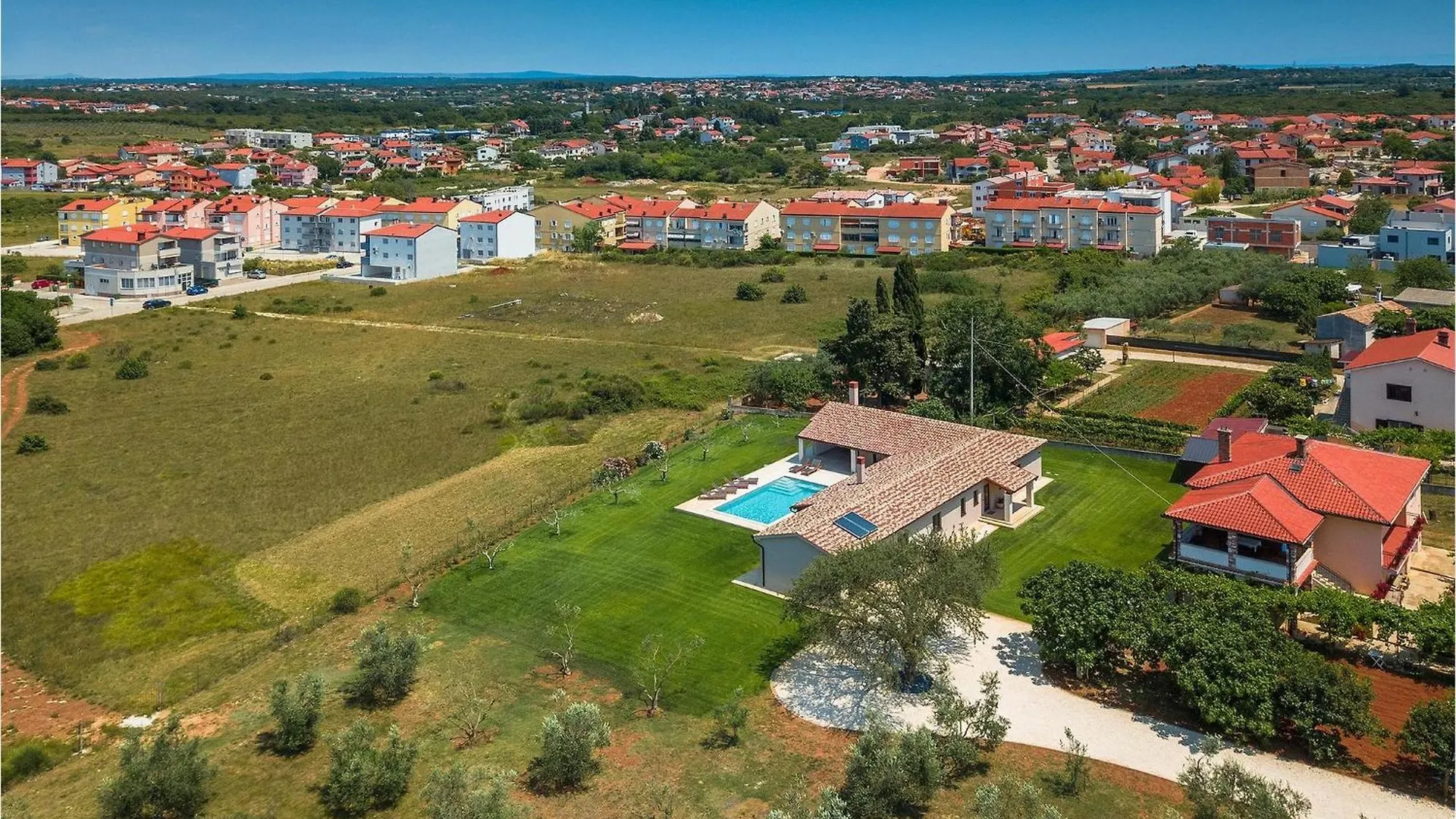 Villa Marialba Pula 0*,